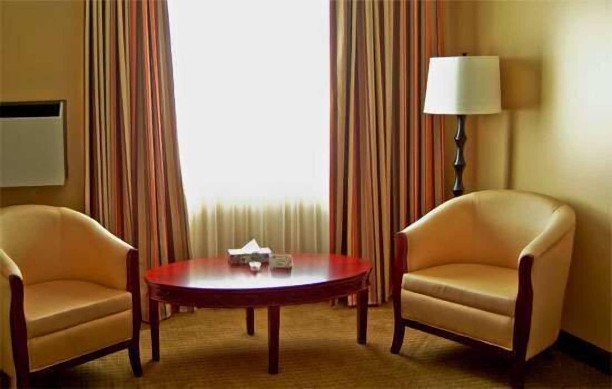 Coast Fraser Inn Williams Lake Rom bilde