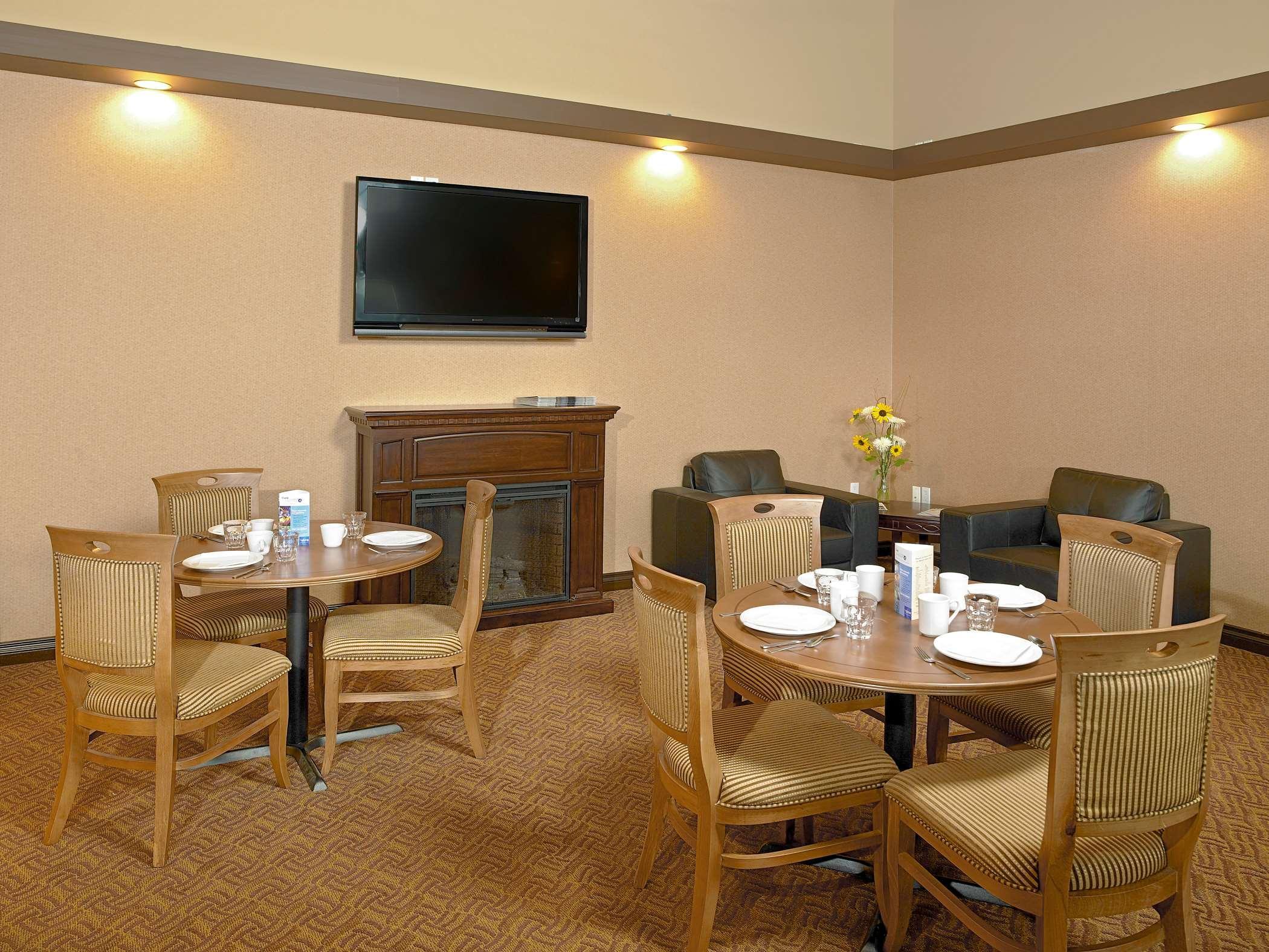 Coast Fraser Inn Williams Lake Restaurant bilde